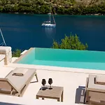 Villa Olea-brand New Luxury *